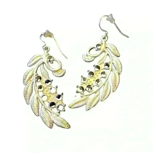 SILVER Branch Leaf Dangle Earring BLACK Stone Accents LIGHTWEIGHT - Picture 3 of 6